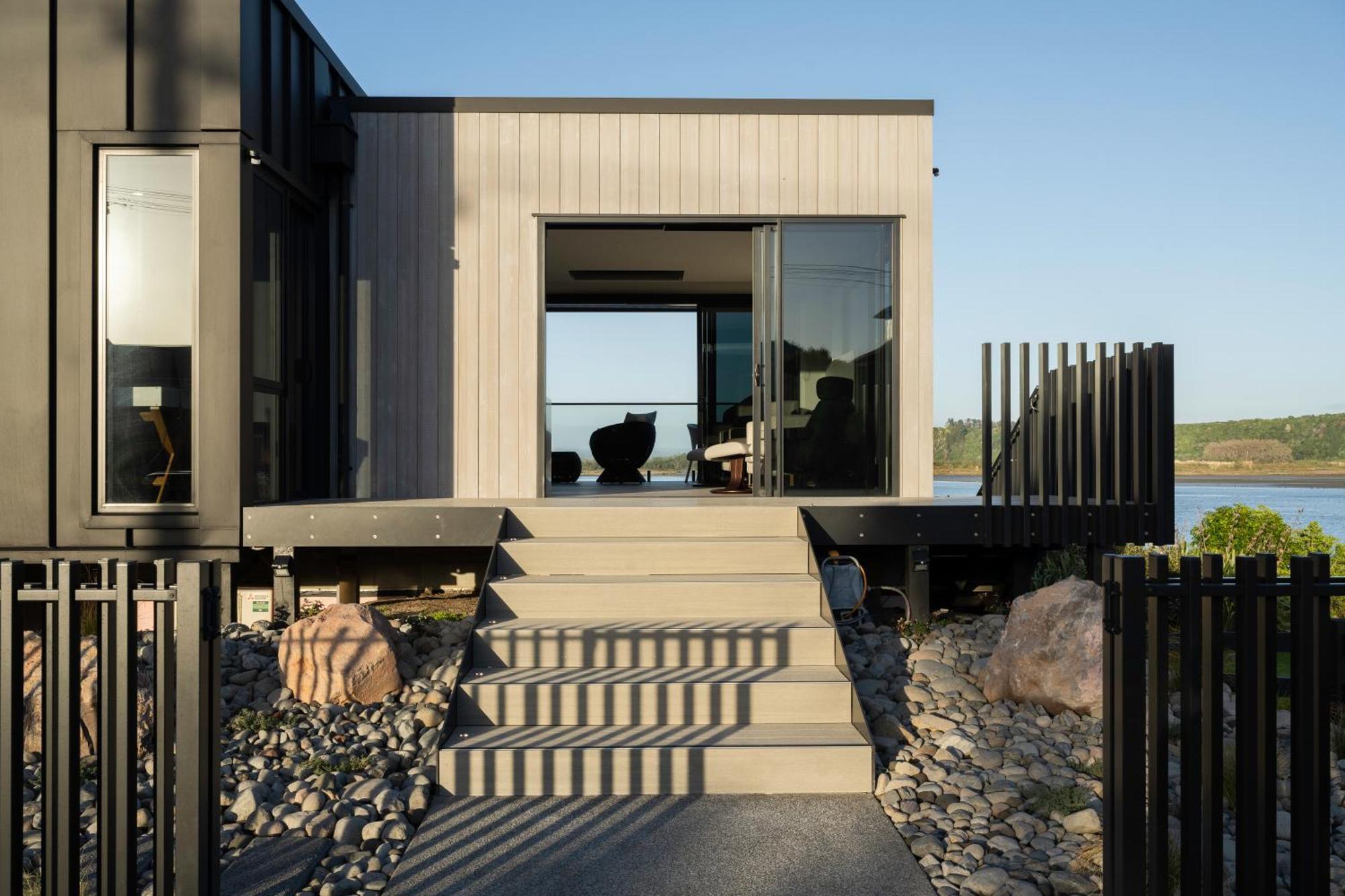 Pukehina Estuary Sunset Views Townhouse & Studio ภายนอก รูปภาพ