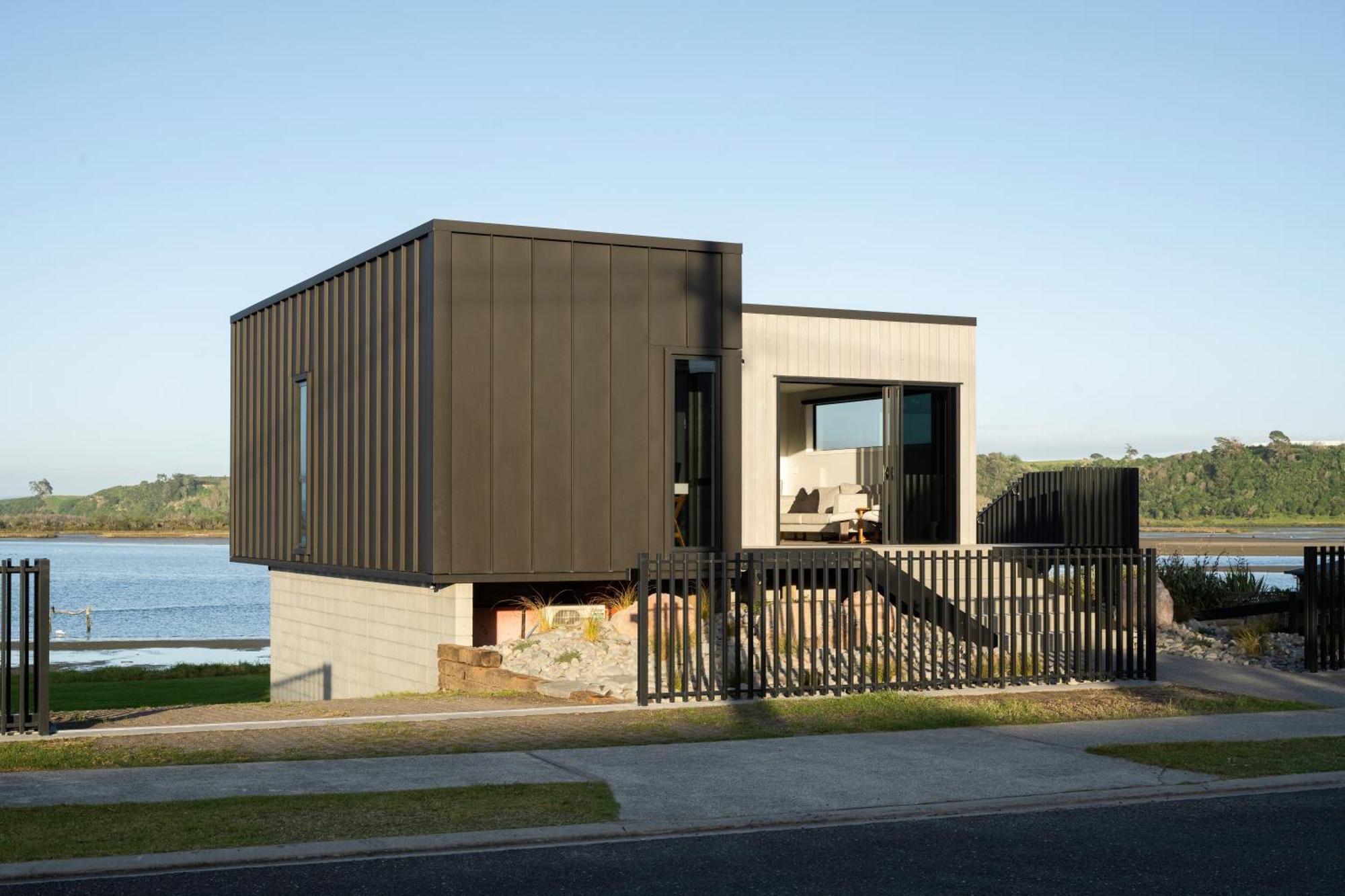 Pukehina Estuary Sunset Views Townhouse & Studio ภายนอก รูปภาพ