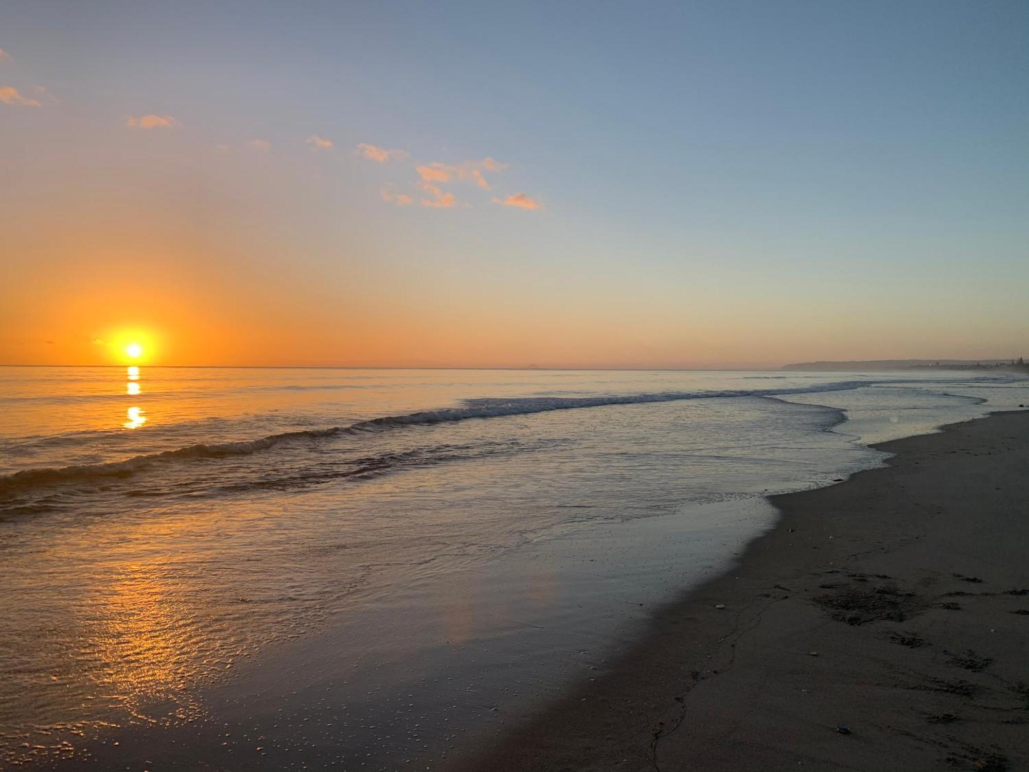 Pukehina Estuary Sunset Views Townhouse & Studio ภายนอก รูปภาพ
