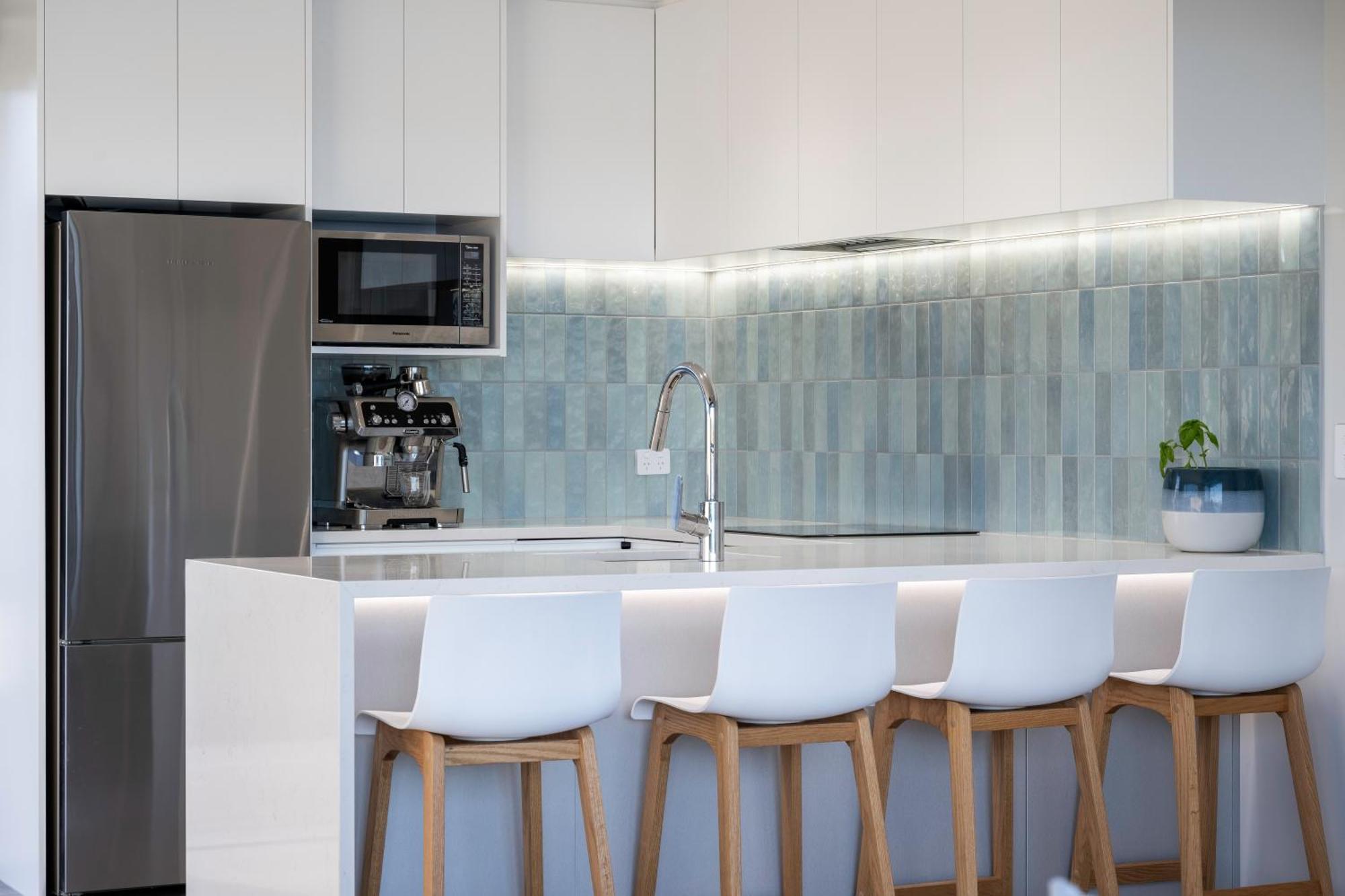 Pukehina Estuary Sunset Views Townhouse & Studio ภายนอก รูปภาพ